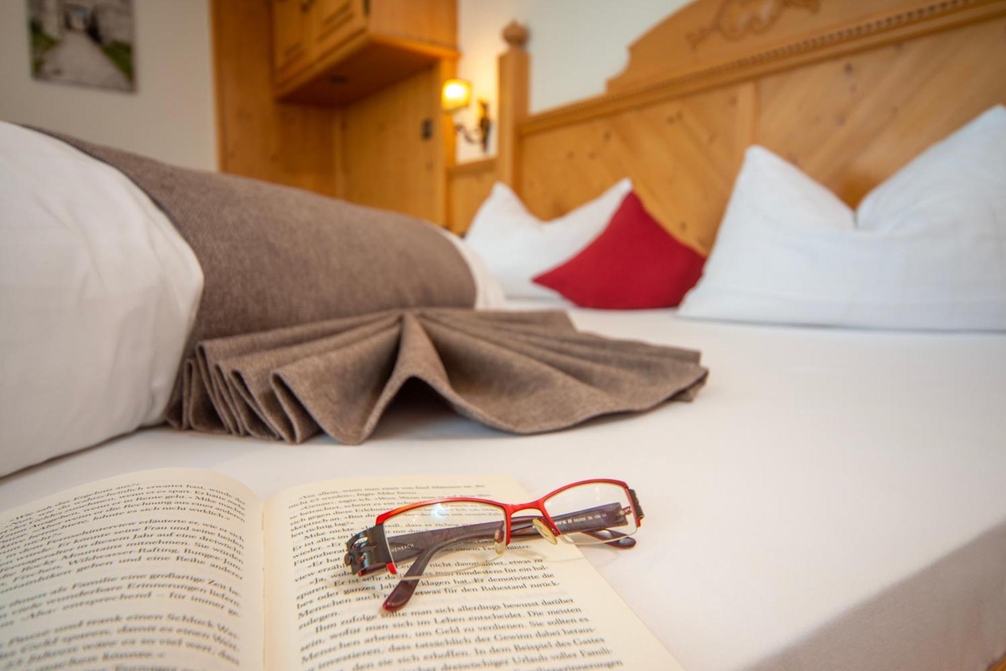 Landhotel Gockelwirt Eisenberg  Eksteriør billede