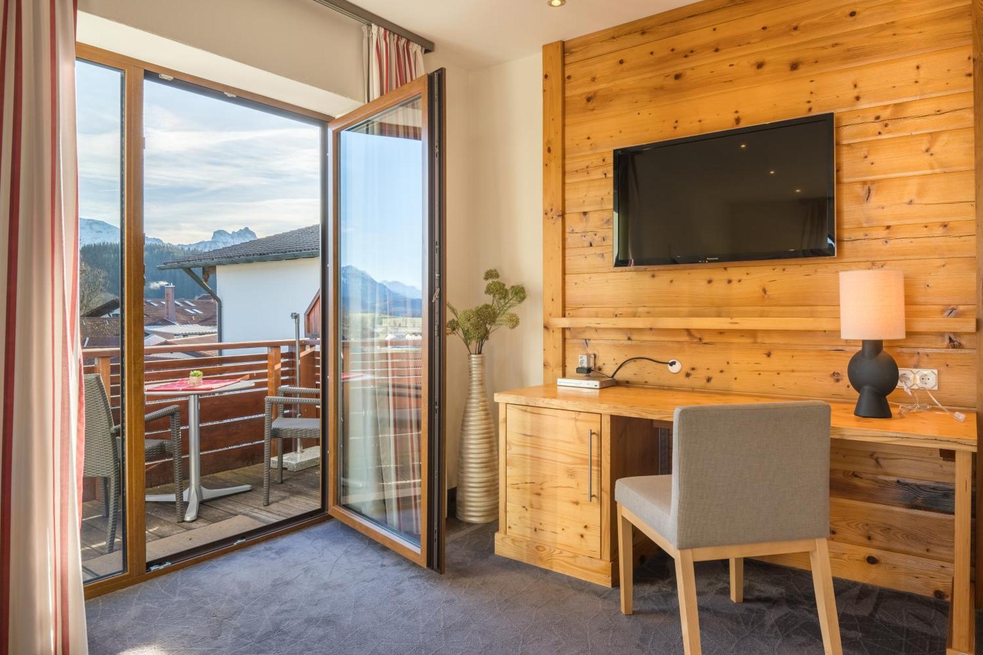 Landhotel Gockelwirt Eisenberg  Eksteriør billede