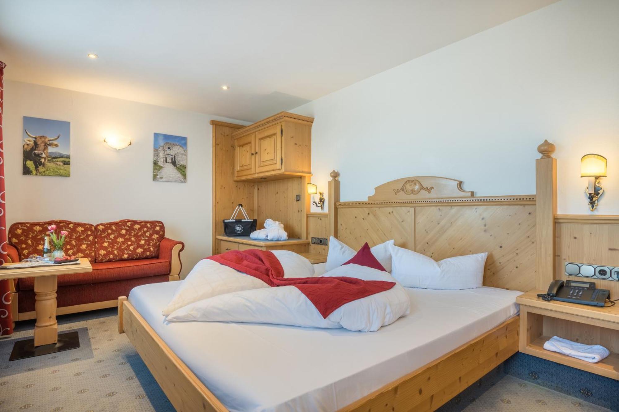 Landhotel Gockelwirt Eisenberg  Eksteriør billede