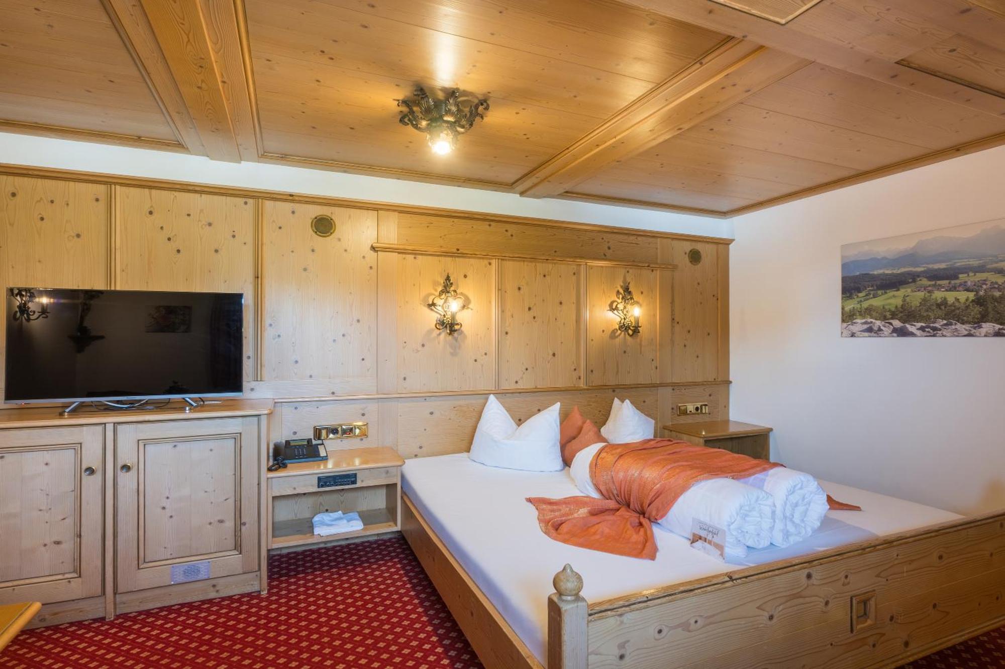 Landhotel Gockelwirt Eisenberg  Eksteriør billede