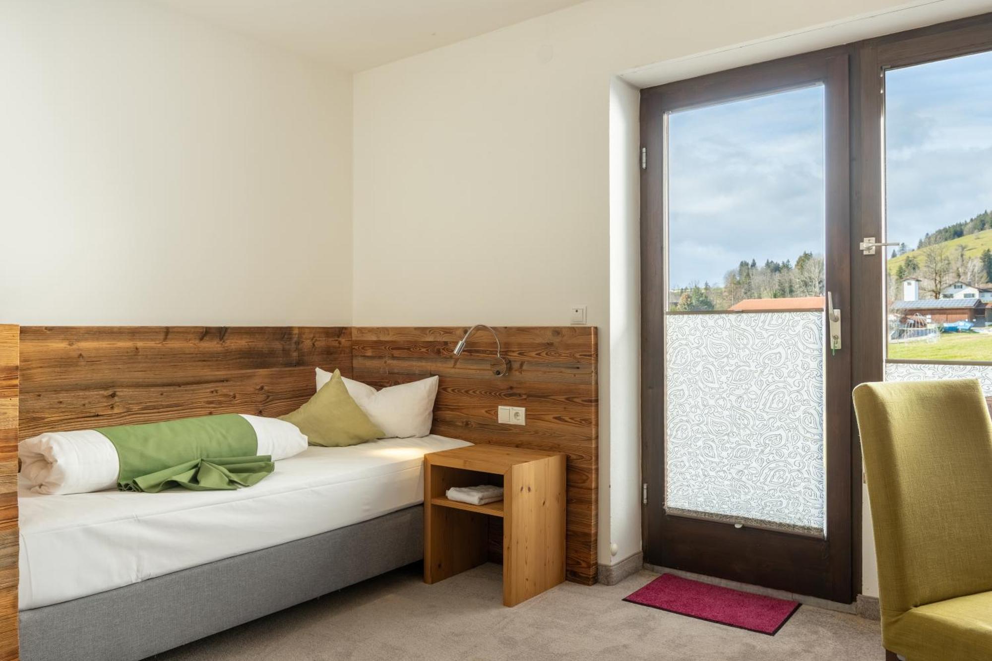 Landhotel Gockelwirt Eisenberg  Eksteriør billede